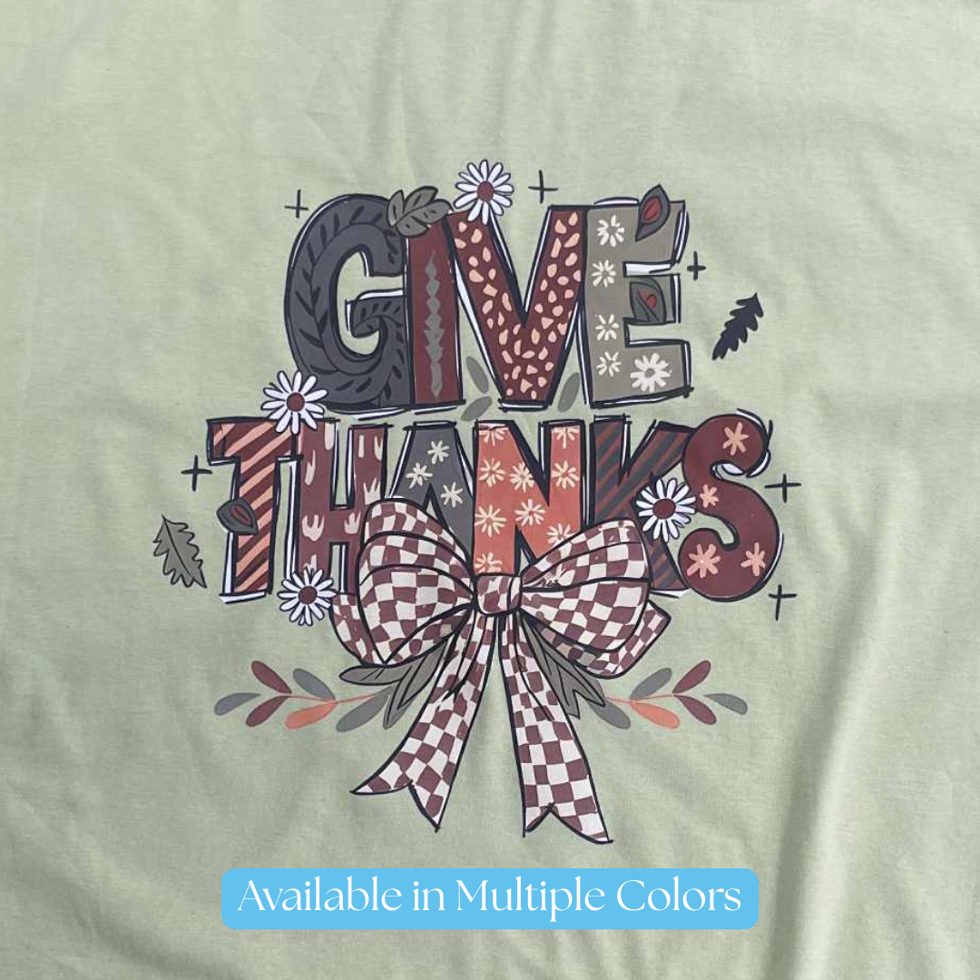 Give Thanks Fall Graphic Tee – Thanksgiving Shirt with Bow and Daisies – Cute Autumn Pumpkin Spice Shirt – Thankful Blessed Holiday T-Shirt