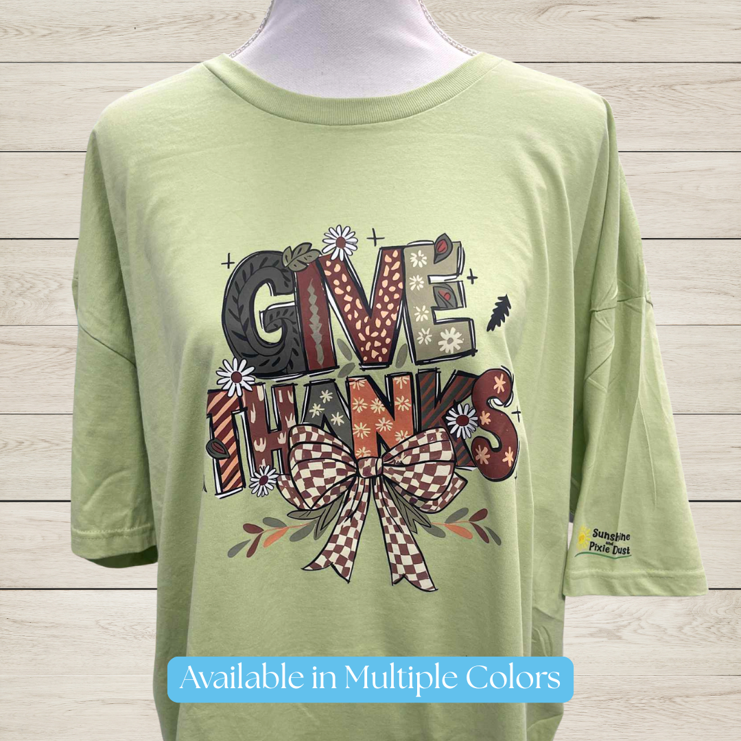 Give Thanks Fall Graphic Tee – Thanksgiving Shirt with Bow and Daisies – Cute Autumn Pumpkin Spice Shirt – Thankful Blessed Holiday T-Shirt